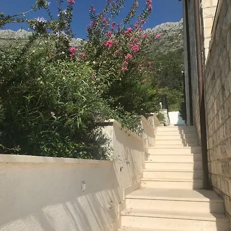 Magnolia Villa *